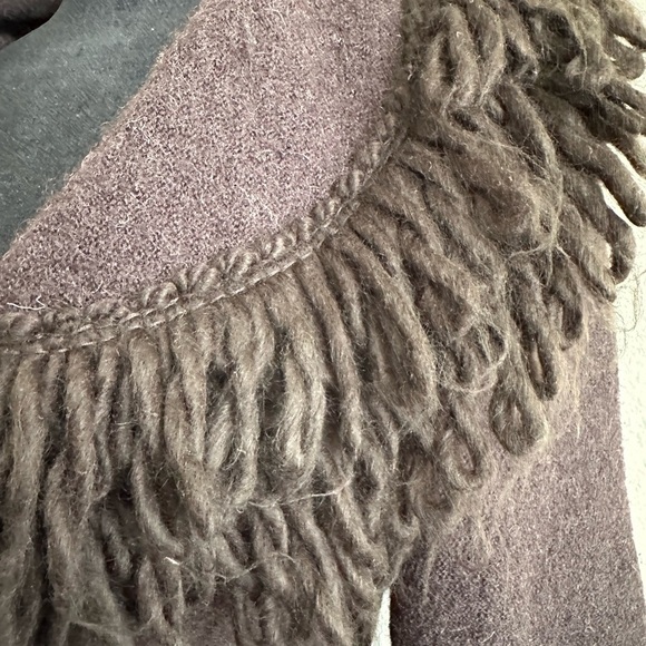 Cynthia Rowley Sweater Coat Brown Wool Belted
Fringed Yarn Collar Size Medium - Picture 2 of 9